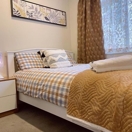 Cozy Home In Pinehill Auckland Esterno foto