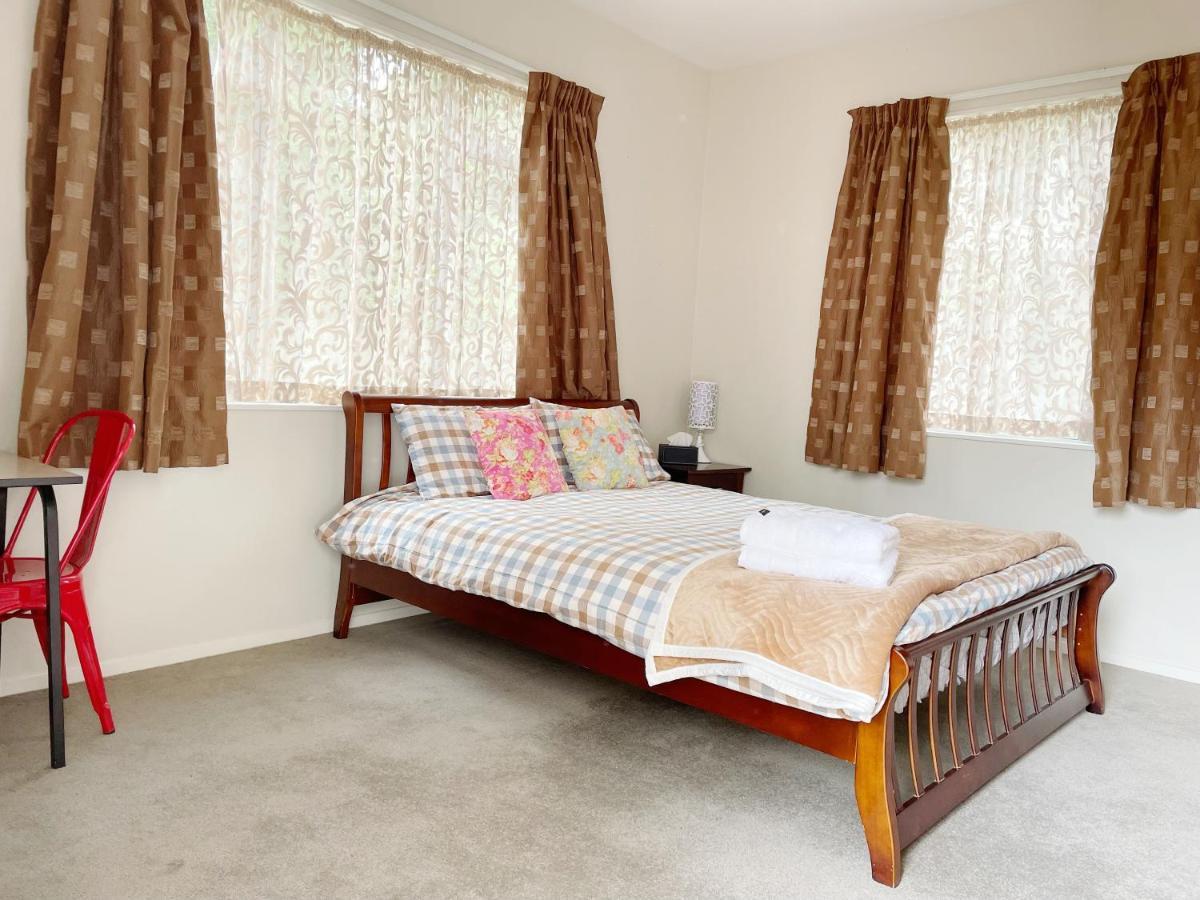 Cozy Home In Pinehill Auckland Esterno foto